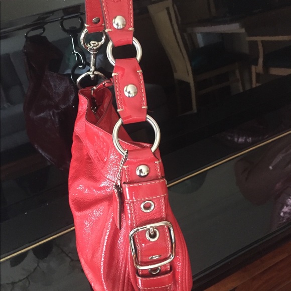 Authentic Coach bag- patent leather - Picture 2 of 9